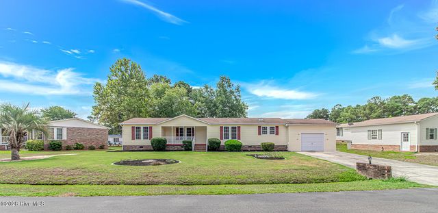 1013 Palm Court SW, Carolina Shores, NC 28467