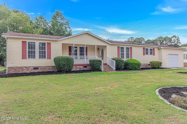 1013 Palm Court SW, Carolina Shores, NC 28467