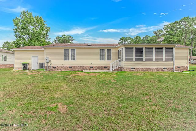 1013 Palm Court SW, Carolina Shores, NC 28467