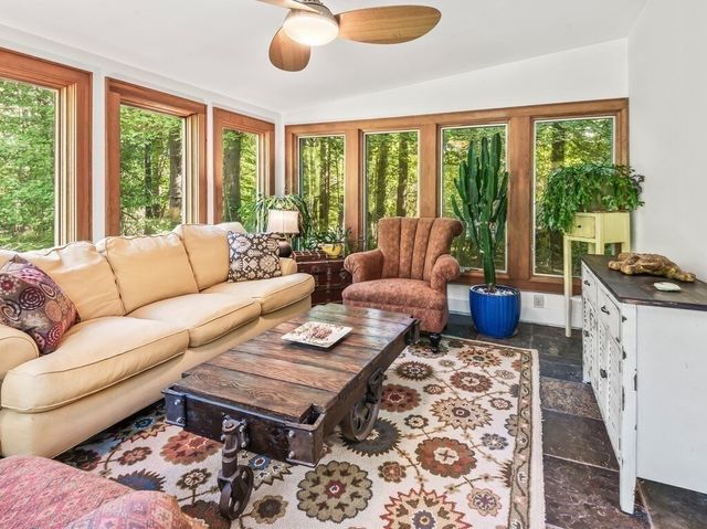99 Coburn Rd, Berlin, MA 01503