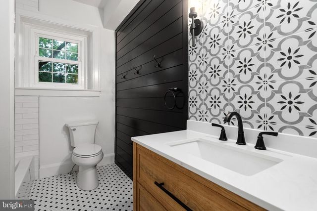 814 EDGEWOOD, Towson, MD 21286