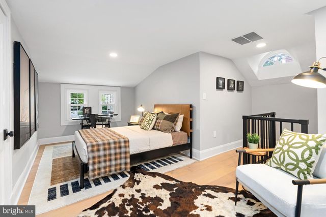 814 EDGEWOOD, Towson, MD 21286