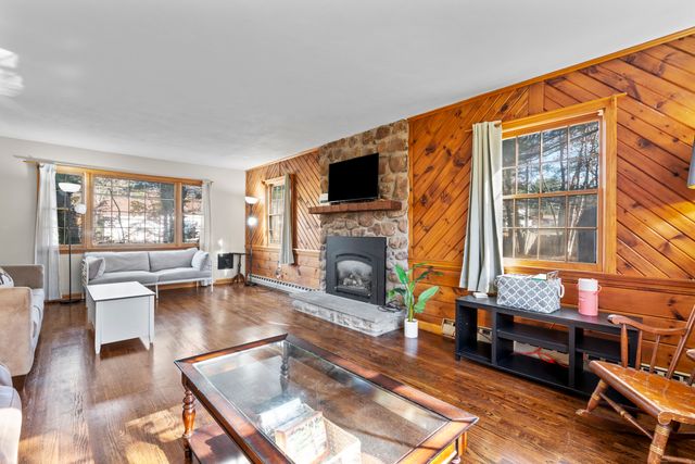 1 Burlington Road, Farmington, CT 06085