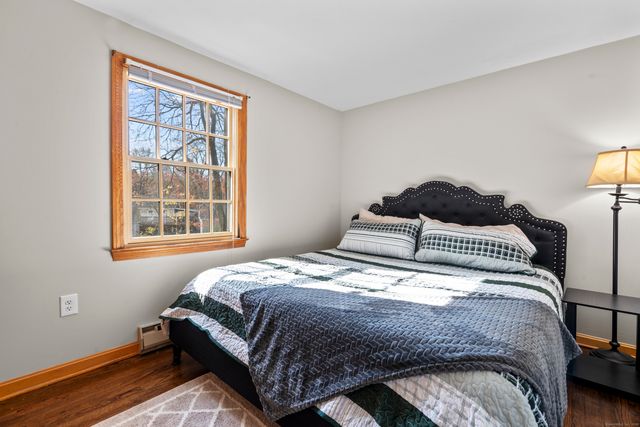 1 Burlington Road, Farmington, CT 06085