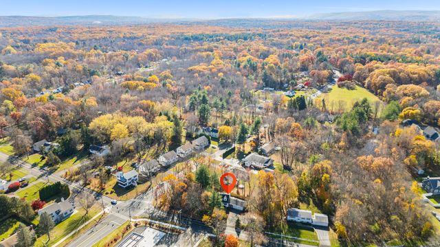 1 Burlington Road, Farmington, CT 06085