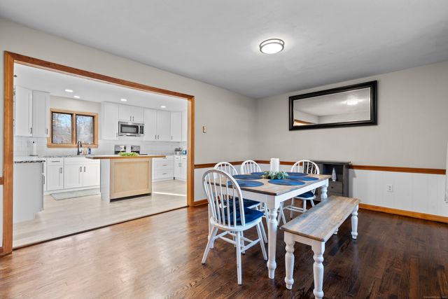 1 Burlington Road, Farmington, CT 06085