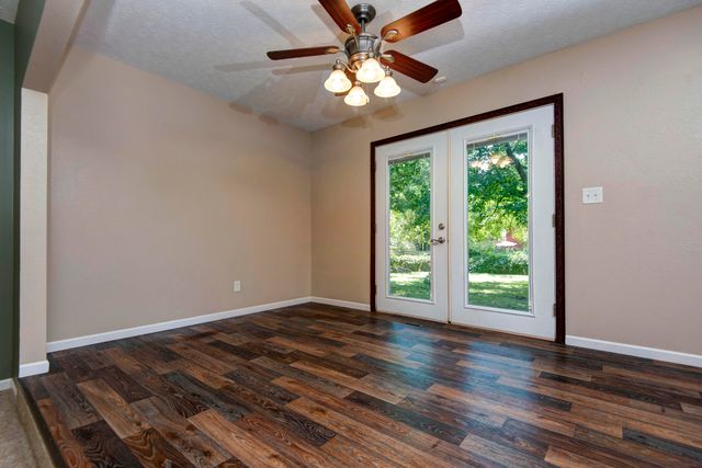 3719 South Ferguson Avenue, Springfield, MO 65807