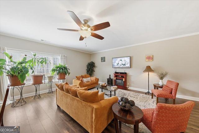 301 Jackson Place NW, Lilburn, GA 30047