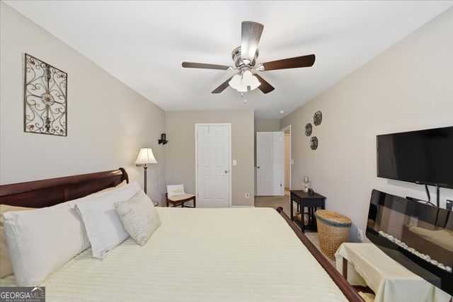 301 Jackson Place NW, Lilburn, GA 30047