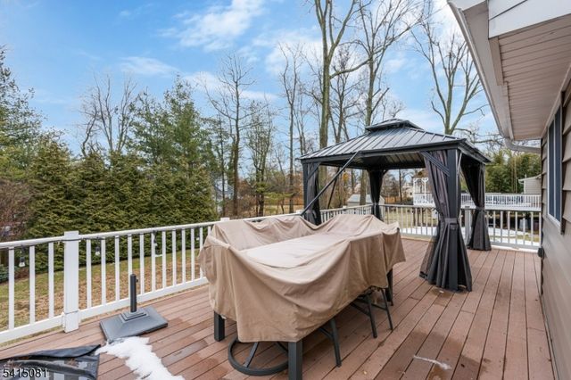 20 Hayward St, Bridgewater Twp., NJ 08805