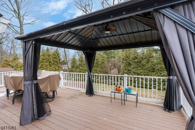 20 Hayward St, Bridgewater Twp., NJ 08805