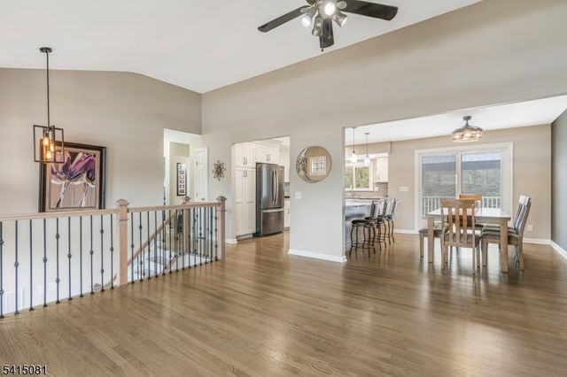 20 Hayward St, Bridgewater Twp., NJ 08805