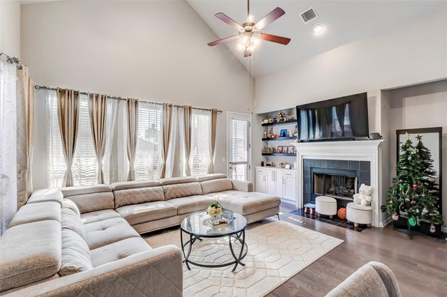 722 Kingston PL, Cedar Park, TX 78613