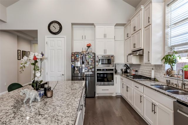 722 Kingston PL, Cedar Park, TX 78613