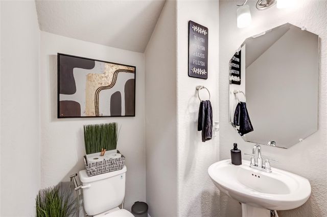 722 Kingston PL, Cedar Park, TX 78613