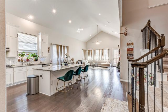 722 Kingston PL, Cedar Park, TX 78613