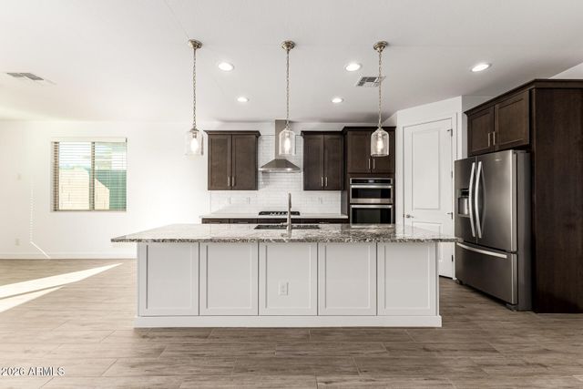 735 E MARBLEWOOD Way, Phoenix, AZ 85048