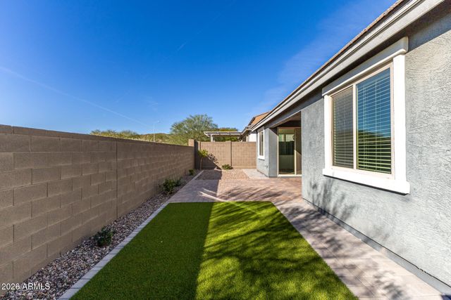 735 E MARBLEWOOD Way, Phoenix, AZ 85048