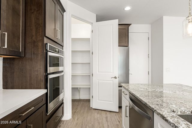 735 E MARBLEWOOD Way, Phoenix, AZ 85048