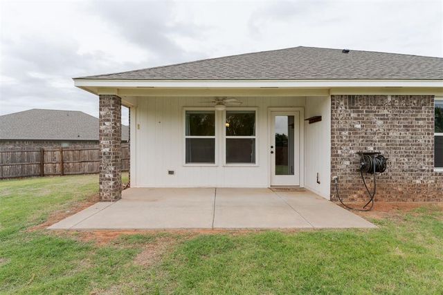 15733 Gunnison Drive, Edmond, OK 73013
