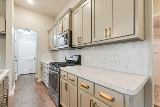 15733 Gunnison Drive, Edmond, OK 73013