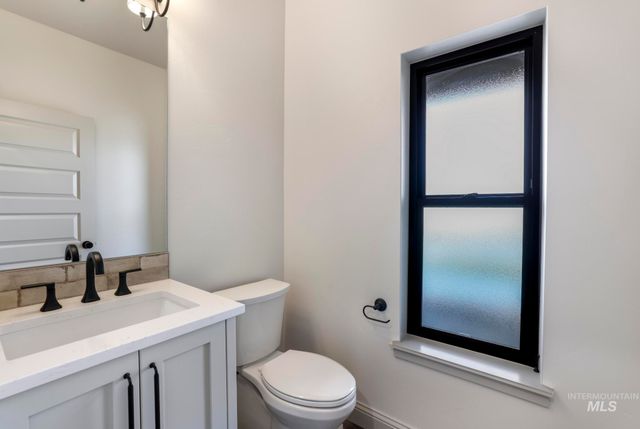 635 Canyon Crest Drive W., Twin Falls, ID 83301