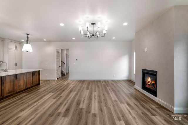 635 Canyon Crest Drive W., Twin Falls, ID 83301