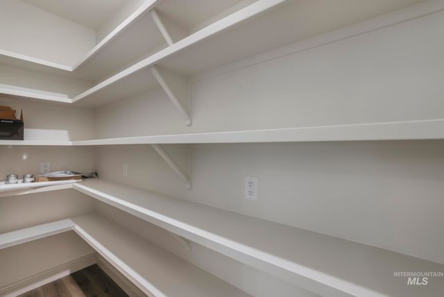 635 Canyon Crest Drive W., Twin Falls, ID 83301