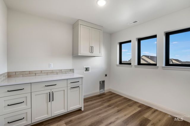 635 Canyon Crest Drive W., Twin Falls, ID 83301