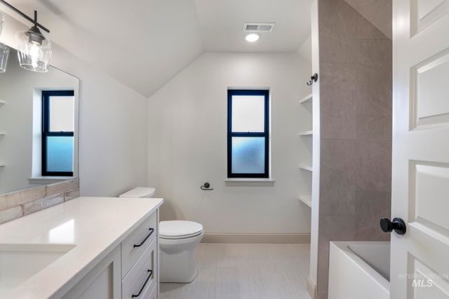 635 Canyon Crest Drive W., Twin Falls, ID 83301