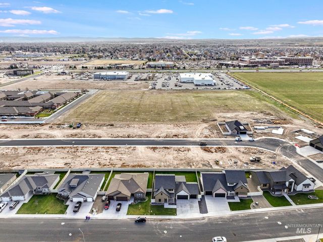 635 Canyon Crest Drive W., Twin Falls, ID 83301