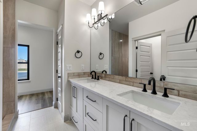 635 Canyon Crest Drive W., Twin Falls, ID 83301