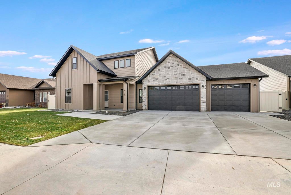 635 Canyon Crest Drive W., Twin Falls, ID 83301