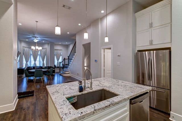 2020 Mcgowen Street M, Houston, TX 77004