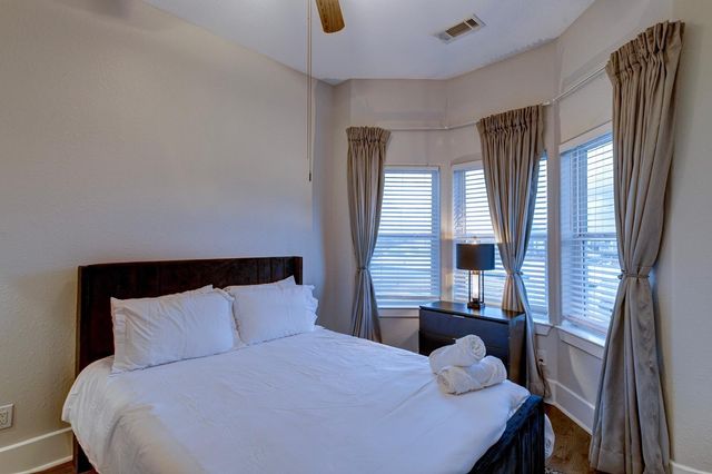 2020 Mcgowen Street M, Houston, TX 77004