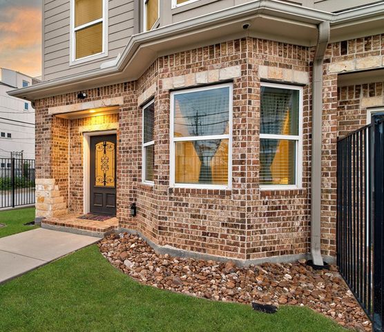 2020 Mcgowen Street M, Houston, TX 77004