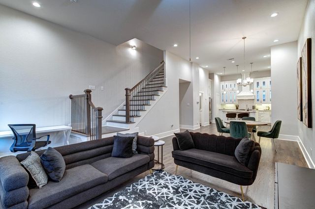 2020 Mcgowen Street M, Houston, TX 77004