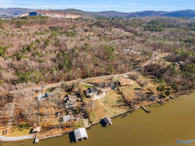 920 East Haven Drive, Glencoe, AL 35905