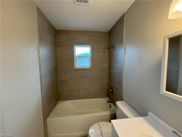 4402-4404 Santa Barbara BLVD, Cape Coral, FL 33914
