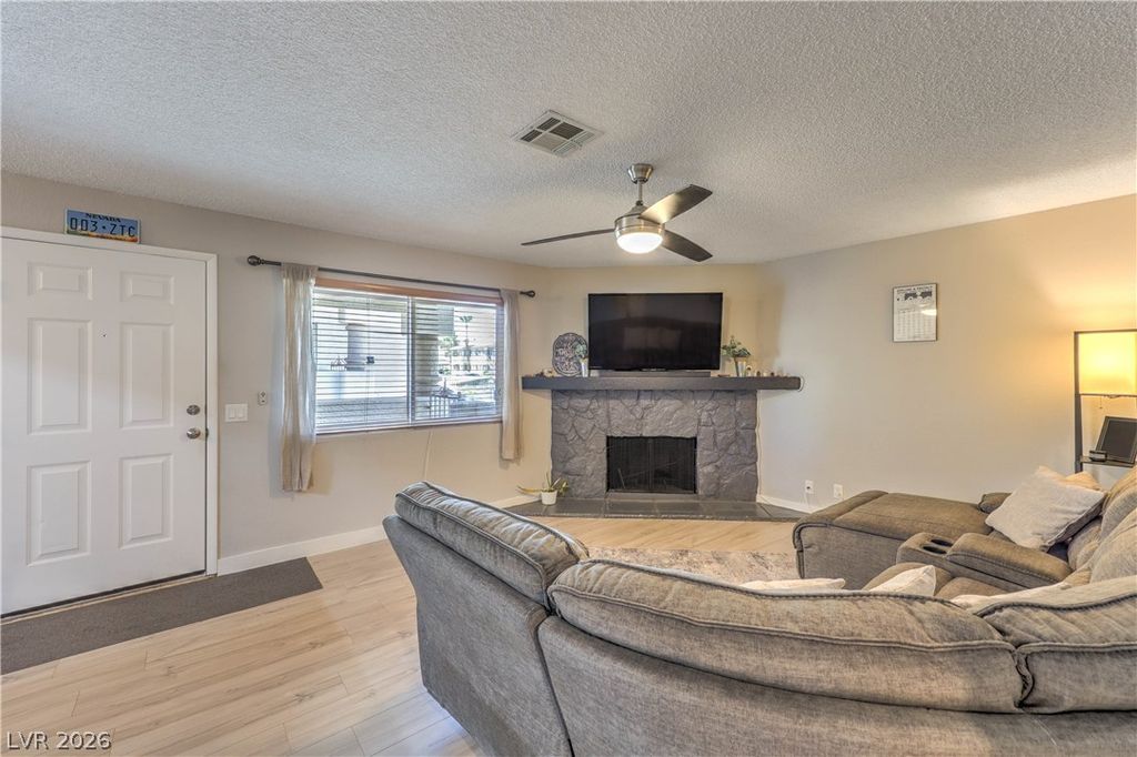 925 Rockview Drive 202, Las Vegas, NV 89128 — photo 5