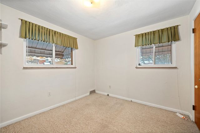 1375 Edgewood Dr, West Homestead, PA 15120