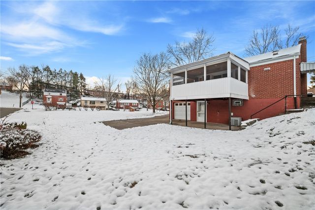 1375 Edgewood Dr, West Homestead, PA 15120