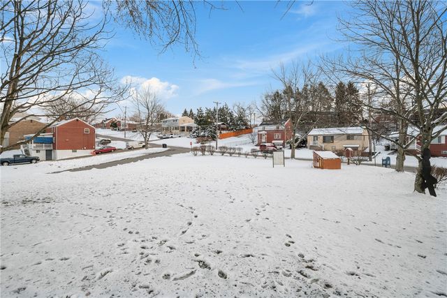 1375 Edgewood Dr, West Homestead, PA 15120