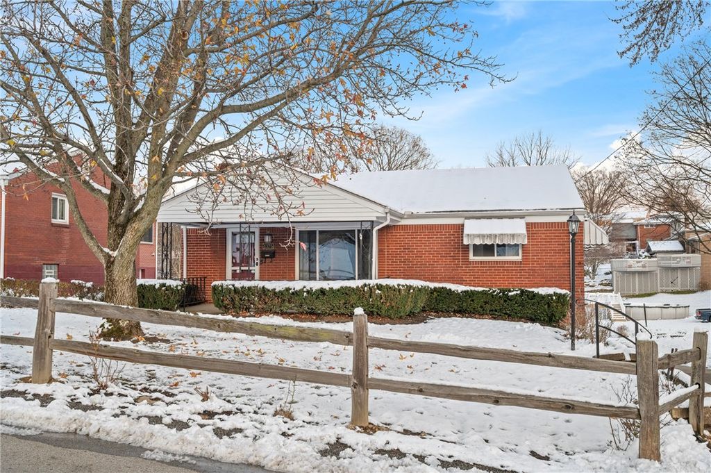 1375 Edgewood Dr, West Homestead, PA 15120