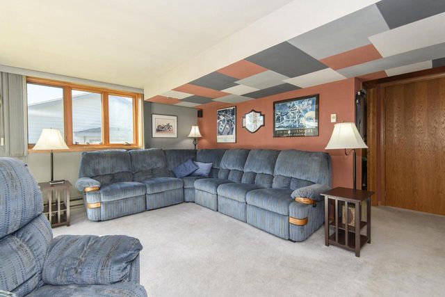 1801 Erin LANE, Waukesha, WI 53188