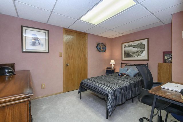 1801 Erin LANE, Waukesha, WI 53188