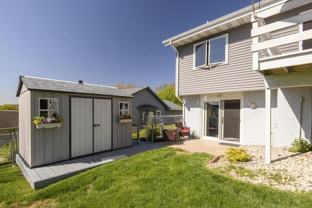 1801 Erin LANE, Waukesha, WI 53188