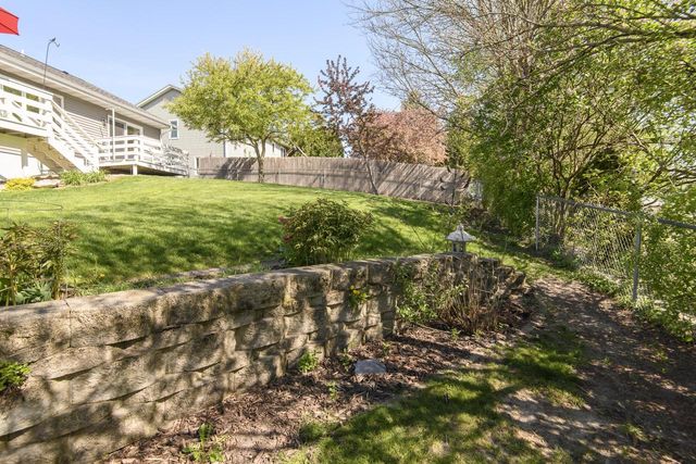 1801 Erin LANE, Waukesha, WI 53188