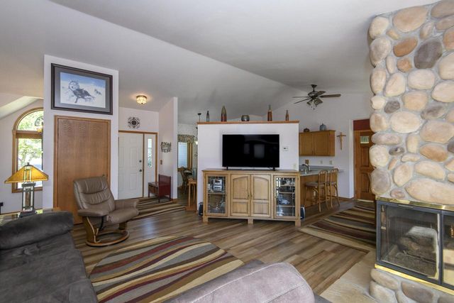1801 Erin LANE, Waukesha, WI 53188