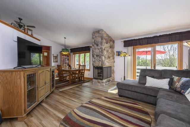 1801 Erin LANE, Waukesha, WI 53188